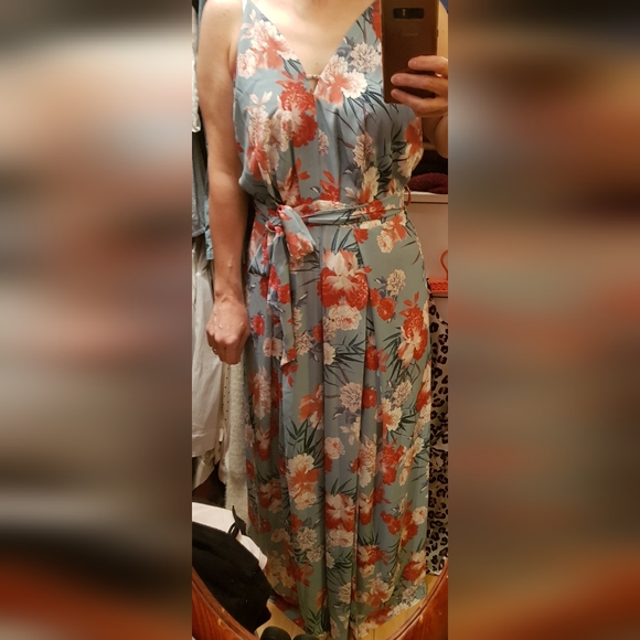 🌷Host Pick🌷Sheike Awakenings blue floral wide leg jumpsuit *Note minor flaws* - Picture 7 of 13